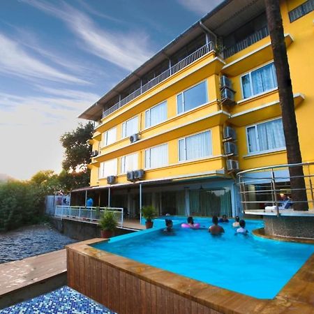 Lake View Resort Lonavala Bagian luar foto