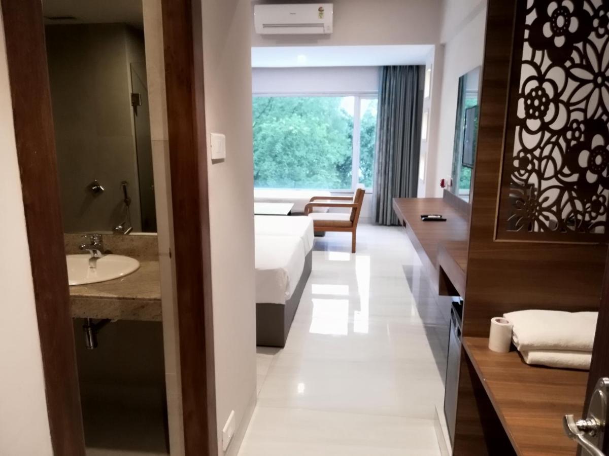 Lake View Resort Lonavala Bagian luar foto